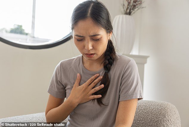 The Science of the Second Heat: Why Reheating Your Coffee Triggers Heartburn and Stomach Irritation
